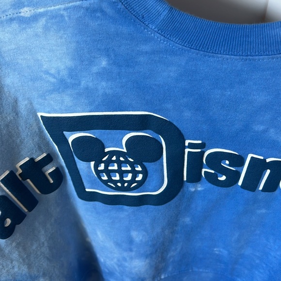 Official Disney World spirit jersey NWT, unisex size Small (oversizeded). - Picture 5 of 8
